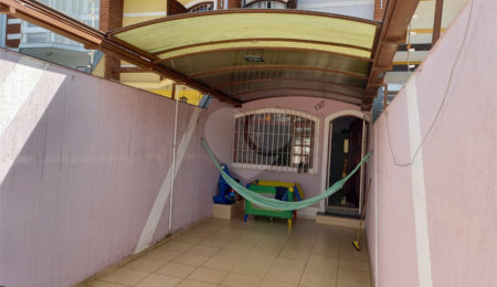 Sobrado à venda com 2 quartos em Tremembé, São Paulo, SP
