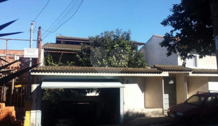 Sobrado à venda com 5 quartos, sendo 3 suítes,  em Tremembé, São Paulo, SP