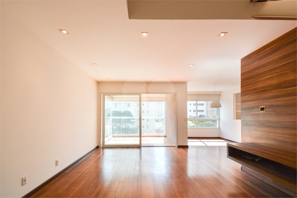 Duplex à venda com 3 suítes em Jardim Paulista, São Paulo, SP