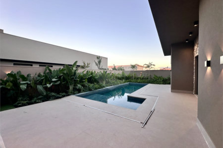 Casa à venda com 4 suítes no condomínio Supremo Itália, Cuiabá - MT