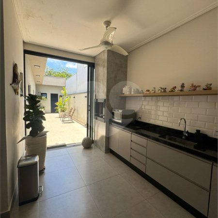 Casa à venda com 3 quartos, sendo 1 suíte, no condomínio Vila Rica, Indaiatuba - SP
