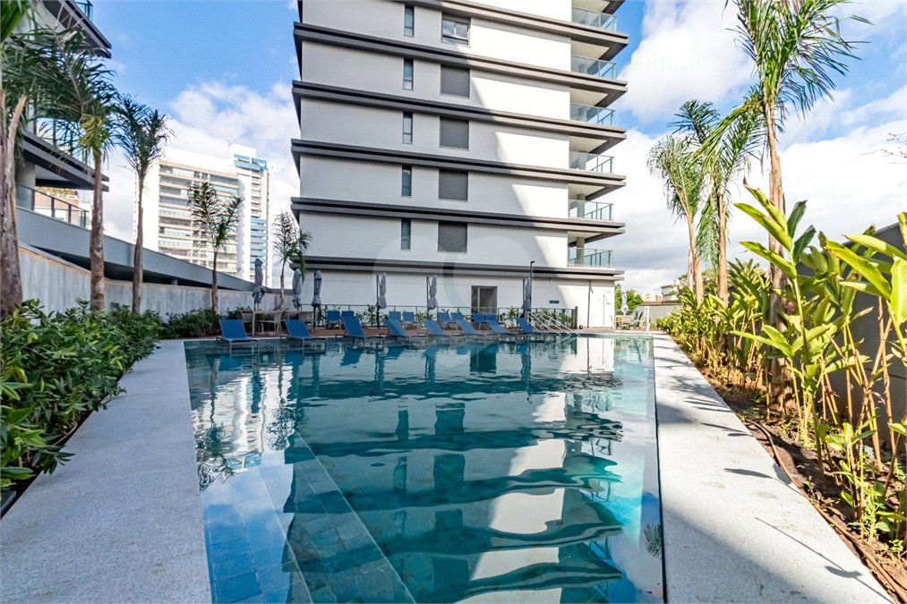 Apartamento à venda com 4 suítes em Alto de Pinheiros, São Paulo, SP