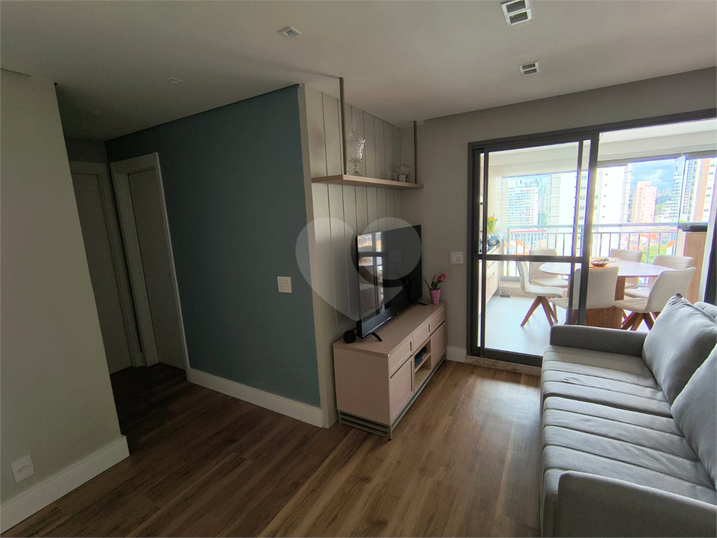Apartamento Mobiliado 2 Suítes - 72 mts² - Ar Condicionado - 1 vaga - 400 do Metrô Alto do Ipiranga