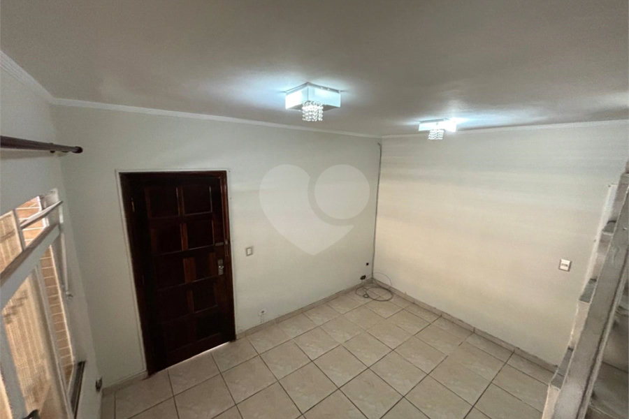 Sobrado à venda com 2 quartos em Jardim Vila Galvão, Guarulhos, SP