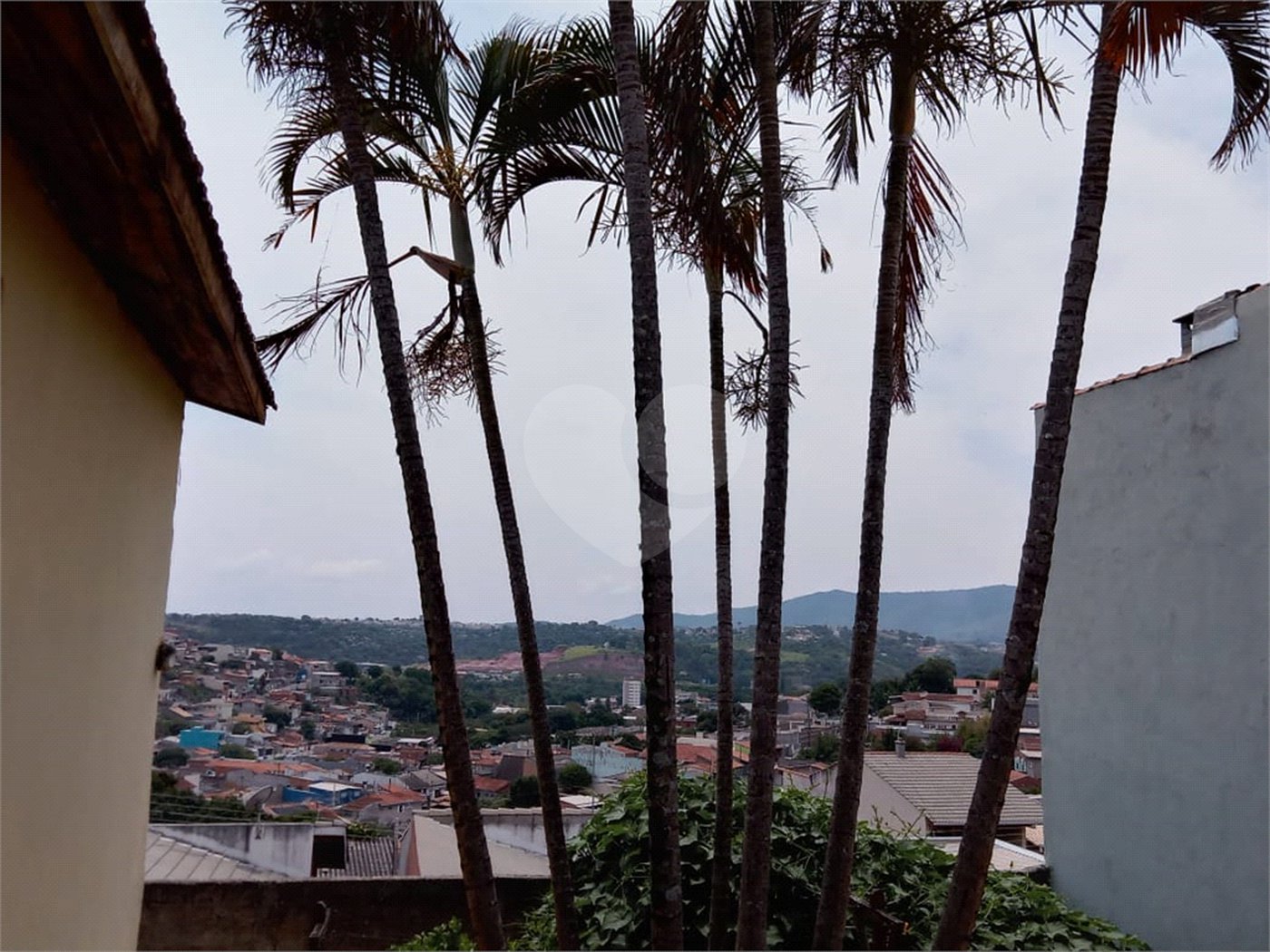 Casa à venda com 3 quartos em Jardim Imperial, Atibaia, SP