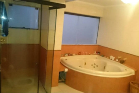 Sobrado à venda com 5 quartos, sendo 2 suítes, em Brooklin Paulista, São Paulo, SP