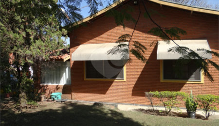 Casa à venda com 3 quartos no condomínio Jardim dos Laranjais, Indaiatuba - SP
