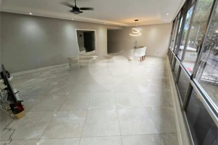 Apartamento à venda com 3 quartos, sendo 2 suítes, em Tijuca, Rio de Janeiro, RJ