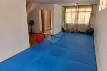 Sobrado à venda com 3 quartos em Vila Clementino, São Paulo, SP