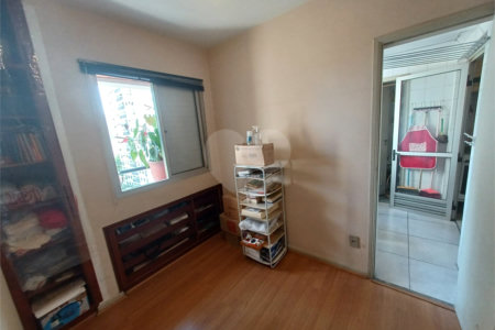 Apartamento à venda com 3 quartos, sendo 1 suíte, em Jardim das Acácias, São Paulo, SP