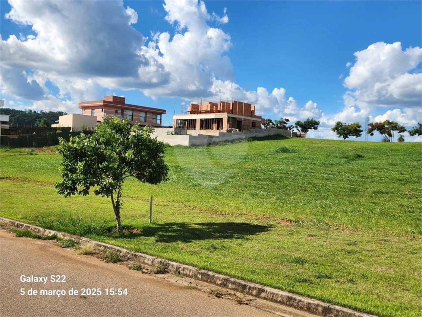 Terreno à venda no condomínio Fazenda Serra Azul, Itupeva - SP
