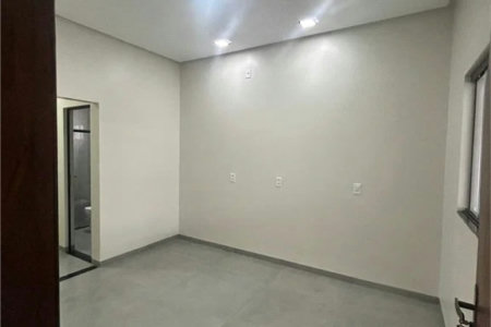 Casa à venda com 3 quartos, sendo 1 suíte,  em São Luís, Balsas, MA