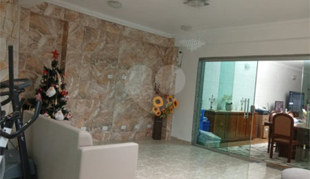 Sobrado à venda ou para alugar com 3 quartos, sendo 2 suítes, em Jardim São José (zona Norte), São Paulo, SP