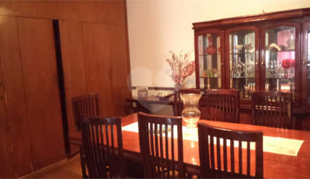 Casa à venda com 6 quartos, sendo 2 suítes,  em Jardim Marajoara, São Paulo, SP