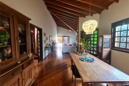 Casa Térrea à venda com 4 quartos, sendo 2 suítes, em Interlagos, São Paulo, SP