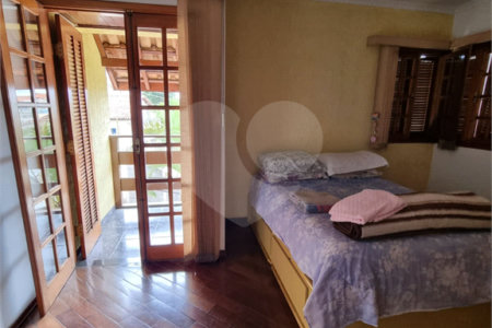 Sobrado à venda com 4 quartos, sendo 2 suítes, em Vila Mazzei, São Paulo, SP