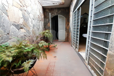 Casa à venda com 5 quartos, sendo 1 suíte,  em Jardim Anhangüera, Ribeirão Preto, SP