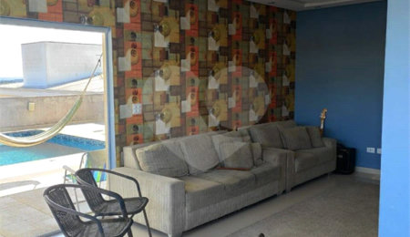 Casa à venda com 4 quartos, sendo 3 suítes,  no condomínio Aruã Brisas II, Mogi das Cruzes - SP