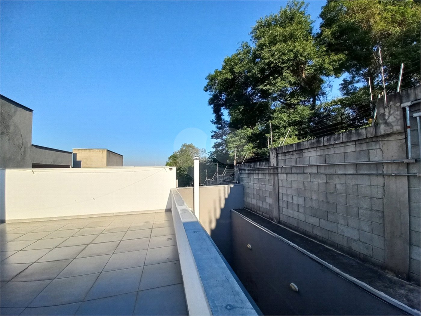 Casa à venda com 2 quartos, sendo 1 suíte, no condomínio Horto Florestal Villagio, Sorocaba - SP