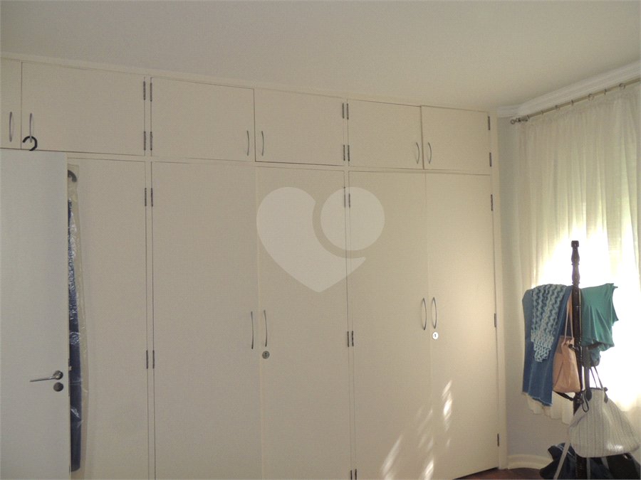 Apartamento à venda com 3 quartos, sendo 1 suíte, em Santo Amaro, São Paulo, SP