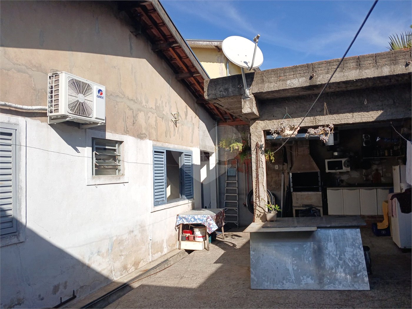 Casa à venda com 3 quartos, sendo 1 suíte,  em Jardim Amanda I, Hortolândia, SP