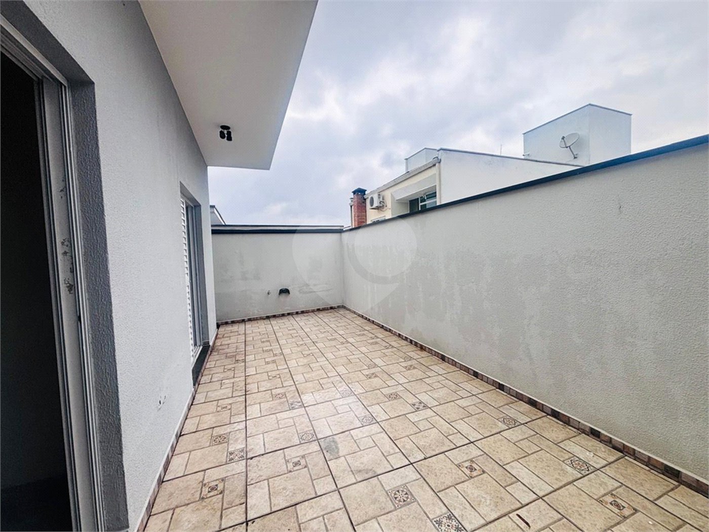 Casa à venda com 2 suítes no condomínio Horto Florestal III, Sorocaba - SP