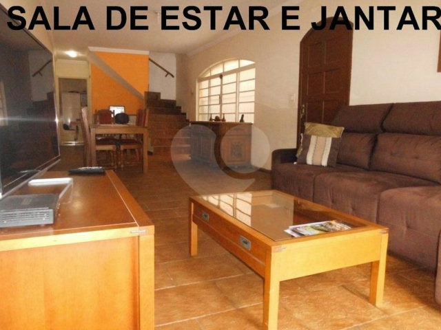 Sobrado à venda com 3 quartos, sendo 1 suíte,  em Tremembé, São Paulo, SP
