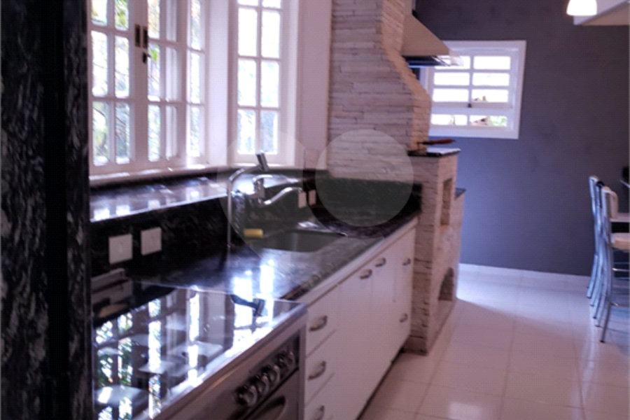 Casa à venda com 2 quartos, sendo 1 suíte, em Cumbari, Mairiporã, SP