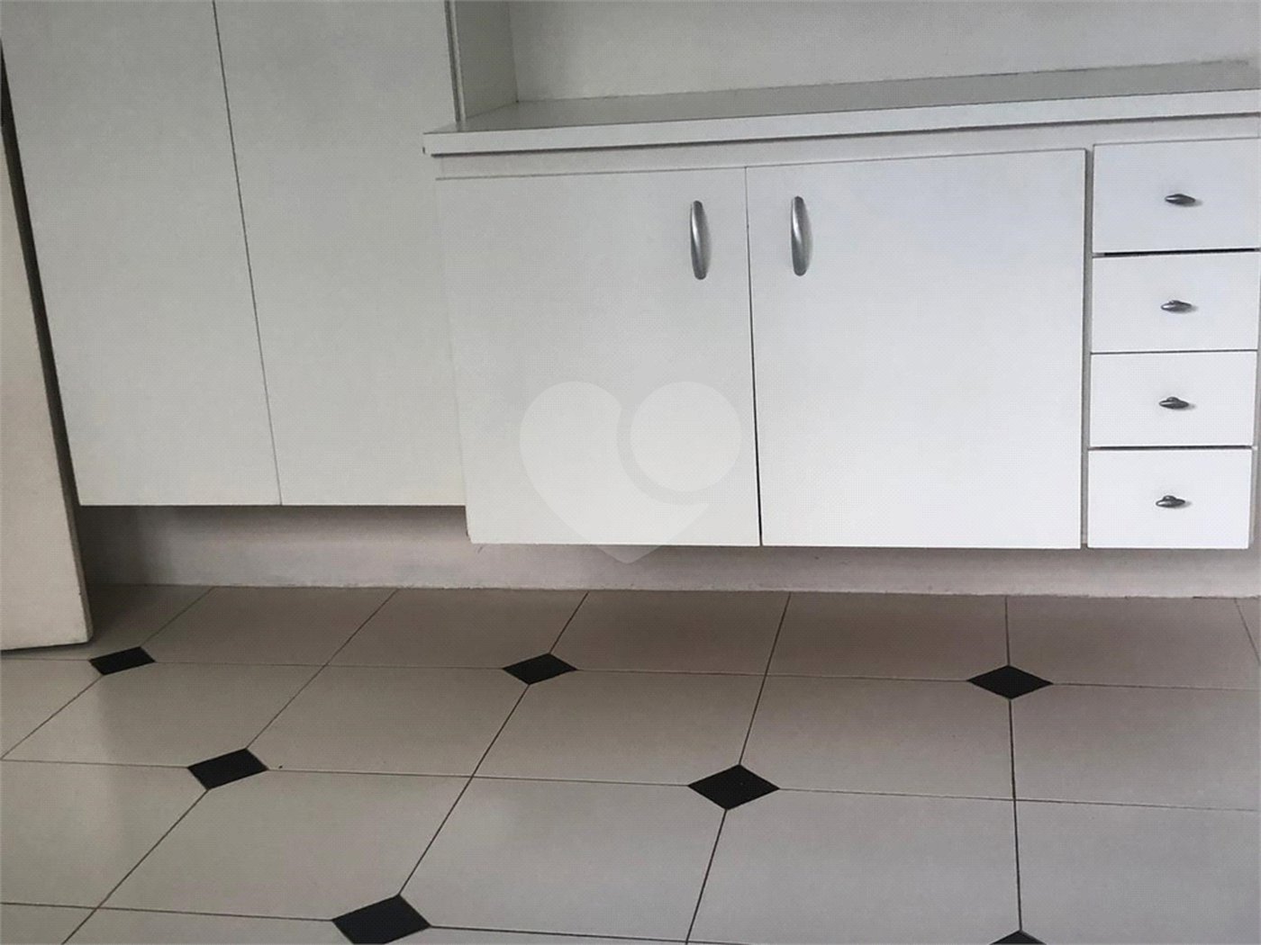Sobrado à venda com 3 quartos, sendo 1 suíte,  em Panamby, São Paulo, SP