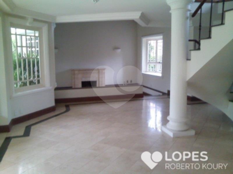 Casa à venda com 6 quartos, sendo 2 suítes, no condomínio Lago Azul Residencial e Golfe, Araçoiaba da Serra - SP