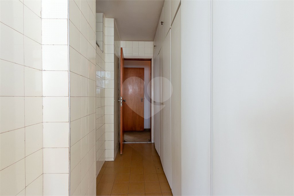 Apartamento à venda com 3 quartos, sendo 1 suíte, em Santa Cecília, São Paulo, SP