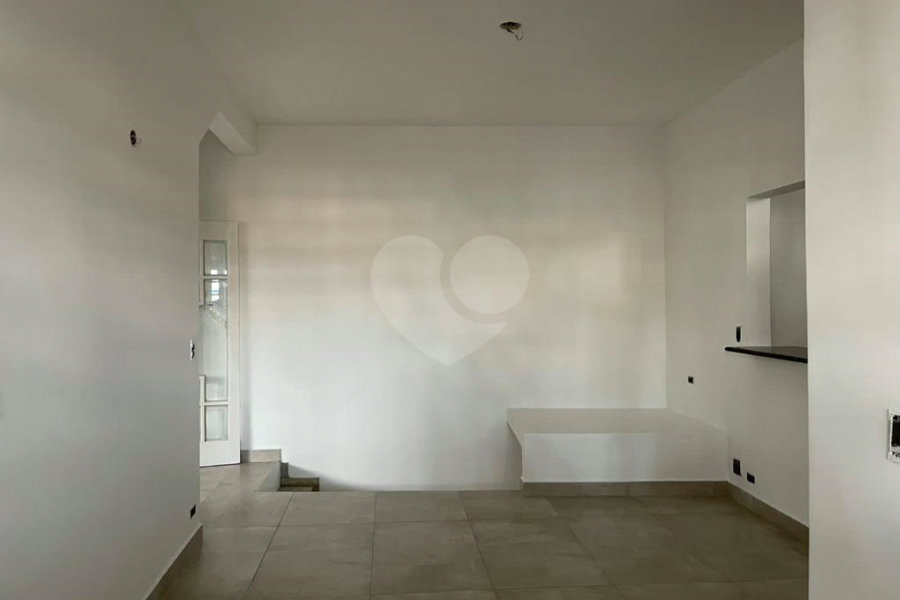 Casa à venda com 3 quartos, sendo 2 suítes, em Jardim Leonor Mendes de Barros, São Paulo, SP