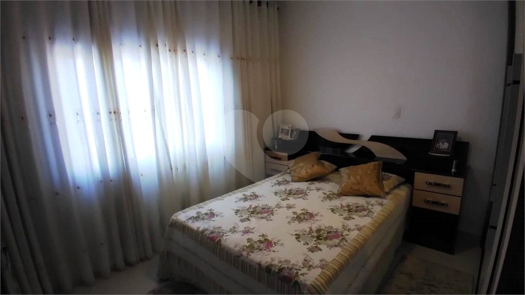 Sobrado à venda com 5 quartos, sendo 1 suíte, em Vila Maria Alta, São Paulo, SP