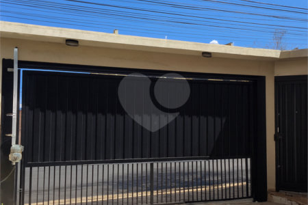 Sobrado à venda com 4 quartos, sendo 1 suíte,  em Sumarezinho, Ribeirão Preto, SP