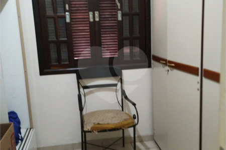 Sobrado à venda com 4 quartos, sendo 1 suíte, em Jardim Monte Kemel, São Paulo, SP