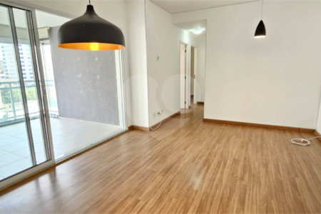 Apartamento à venda com 3 quartos, sendo 1 suíte, em Água Branca, São Paulo, SP