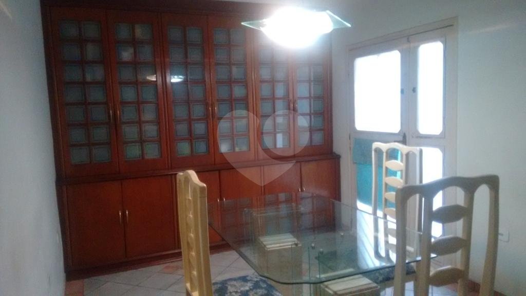 Sobrado à venda com 4 quartos, sendo 1 suíte, em Campo Belo, São Paulo, SP