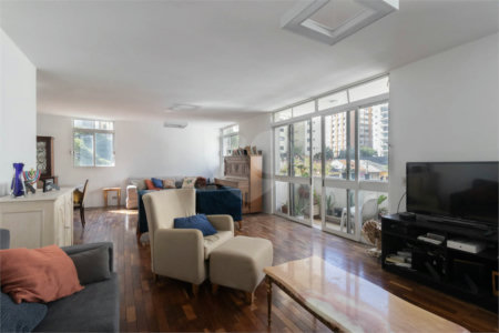 Apartamento à venda com 4 quartos, sendo 1 suíte, em Jardim Paulista, São Paulo, SP