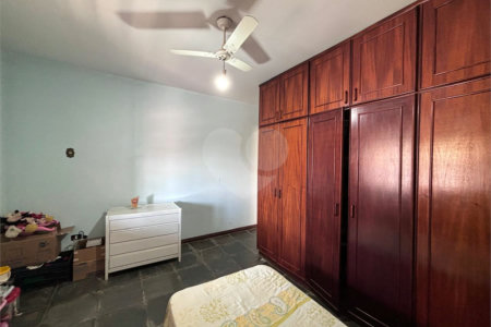 Casa à venda com 5 quartos, sendo 2 suítes,  em Jardim Maristela, Atibaia, SP