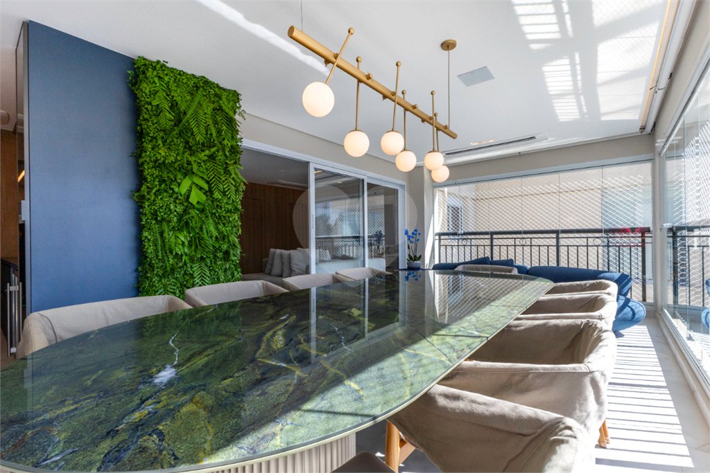 Apartamento à venda com 3 suítes em Indianópolis, São Paulo, SP