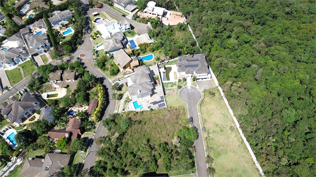 Terreno à venda no condomínio Suíça da Cantareira, Mairiporã - SP