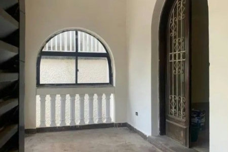 Casa/ Sobrado Amplo no Boqueirão/ Santos/SP