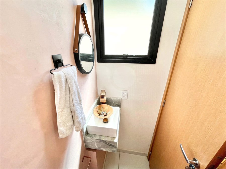 Casa à venda com 2 suítes no condomínio Residêncial Antuérpia, São Paulo - SP
