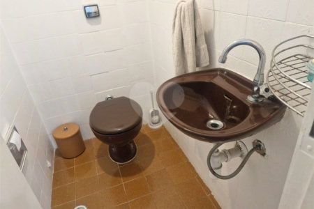 Casa à venda com 4 quartos, sendo 1 suíte, em Brooklin, São Paulo, SP