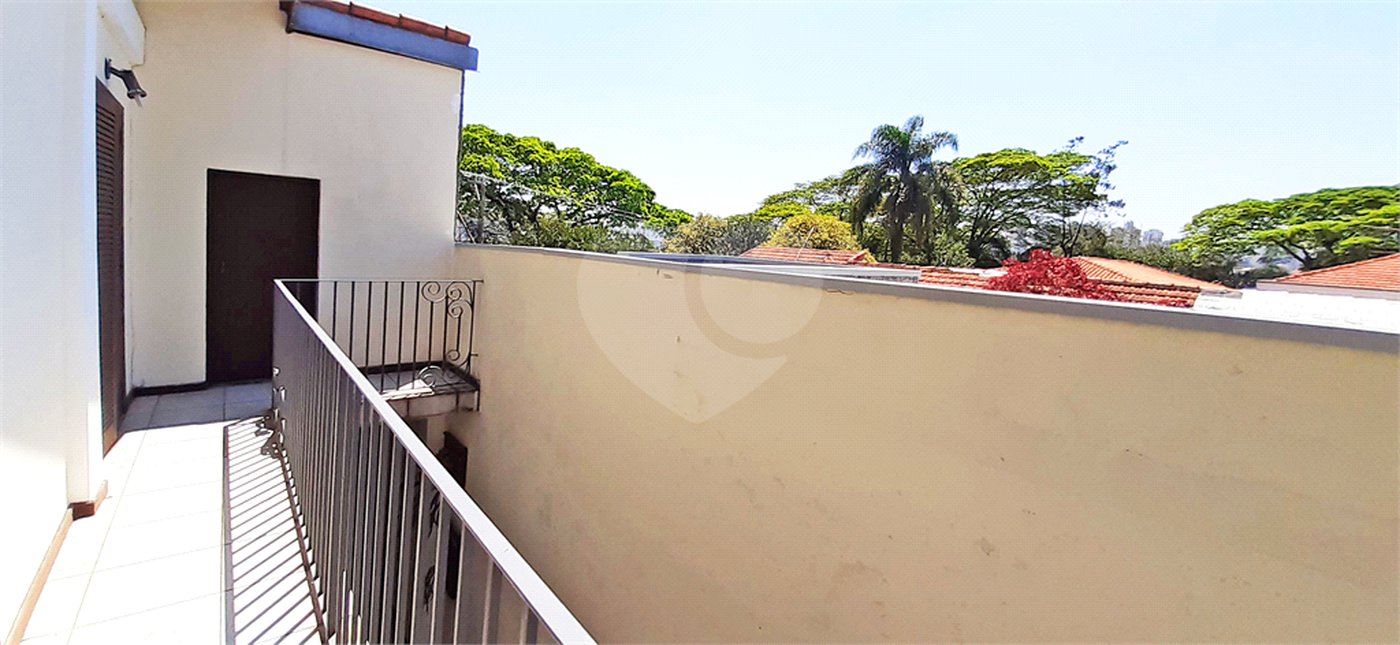 Casa à venda com 4 quartos, sendo 2 suítes, em Planalto Paulista, São Paulo, SP