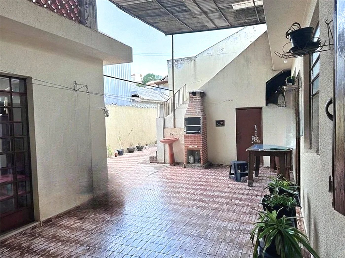 Casa Térrea à venda com 4 quartos em Vila Vitório Mazzei, São Paulo, SP