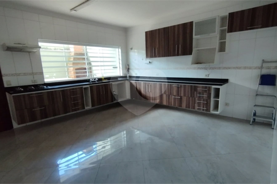 Sobrado à venda com 4 suítes em Vila Albertina, São Paulo, SP
