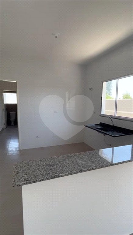 Casa à venda com 2 quartos em Chácara Holiday, Itaquaquecetuba, SP