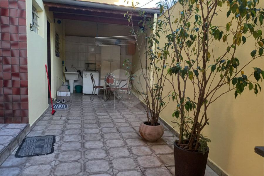 Sobrado à venda com 3 quartos, sendo 1 suíte,  em Tremembé, São Paulo, SP