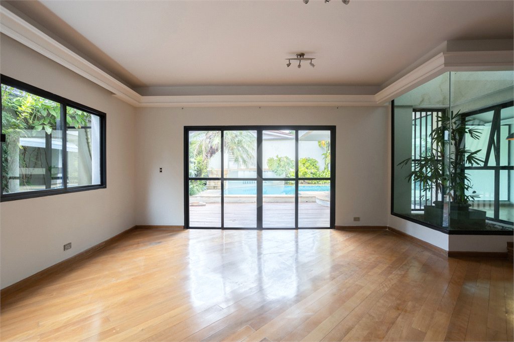 Casa à venda com 4 suítes em Alto da Lapa, São Paulo, SP